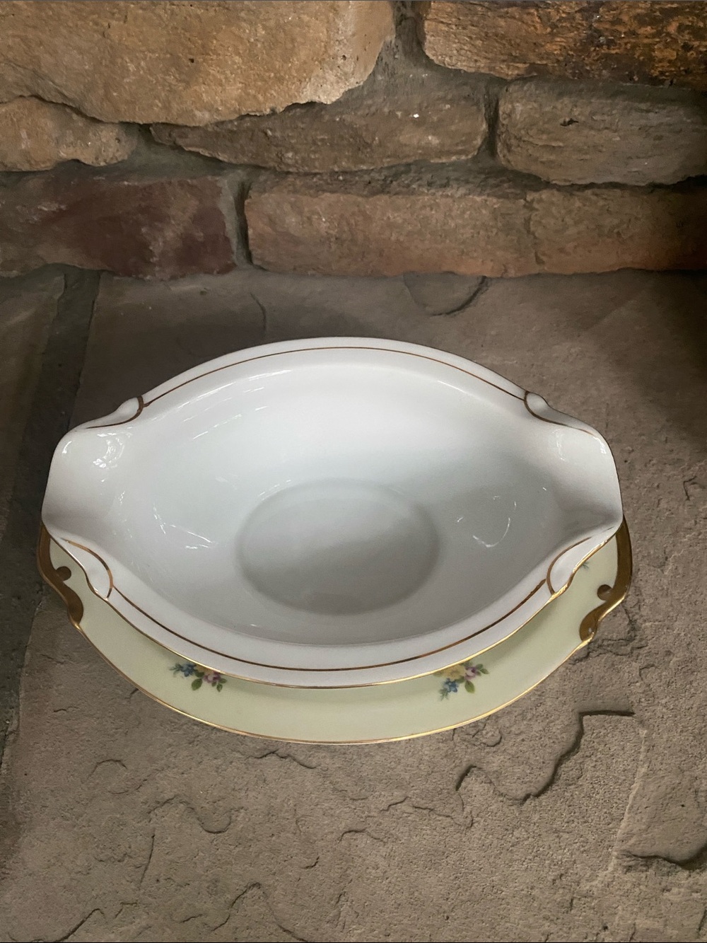 Vintage hand painted Transor Ware Japan gravy boat with attached underplot - Picture 10 of 14